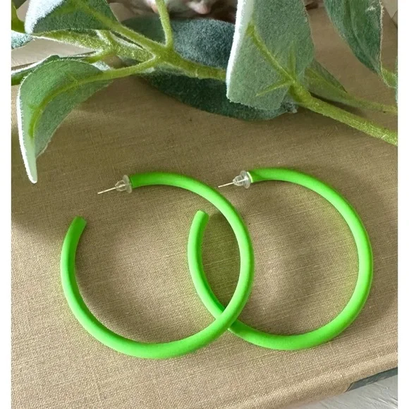 Green Large hoop earrings - Picture 2 of 2